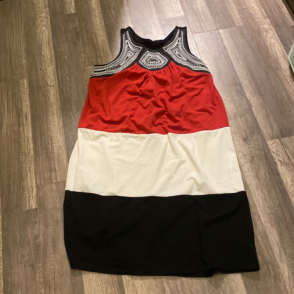 New directions sleeveless dress